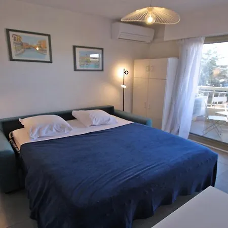 Santa Cruz Apartment *